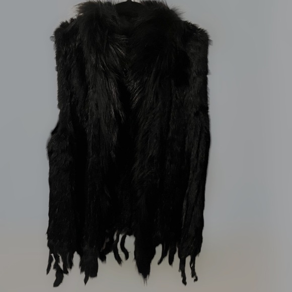 Dolce Cabo Black Knit Fur Vest - Picture 5 of 7